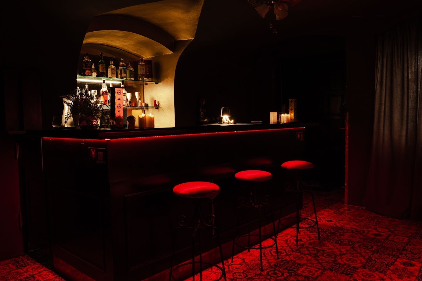 Fox club - Erotické masáže - Praha 1